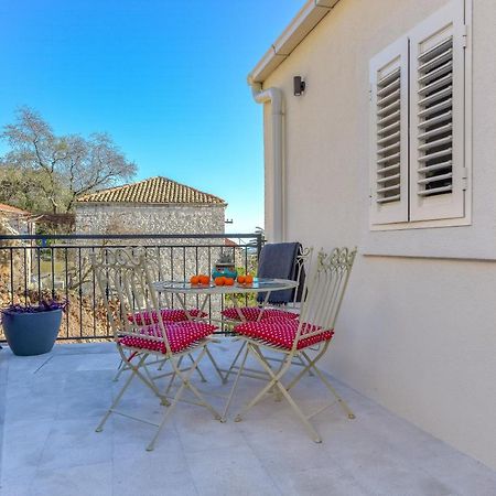 Jully Apartment With Swimming Pool Babino Polje Luaran gambar
